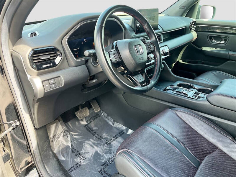 2025 Honda Pilot Black Edition