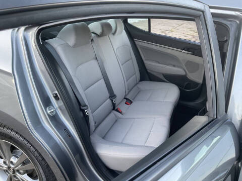 2018 Hyundai Elantra