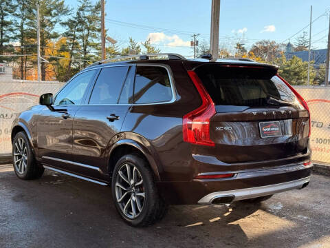 2018 Volvo XC90 T6 Momentum