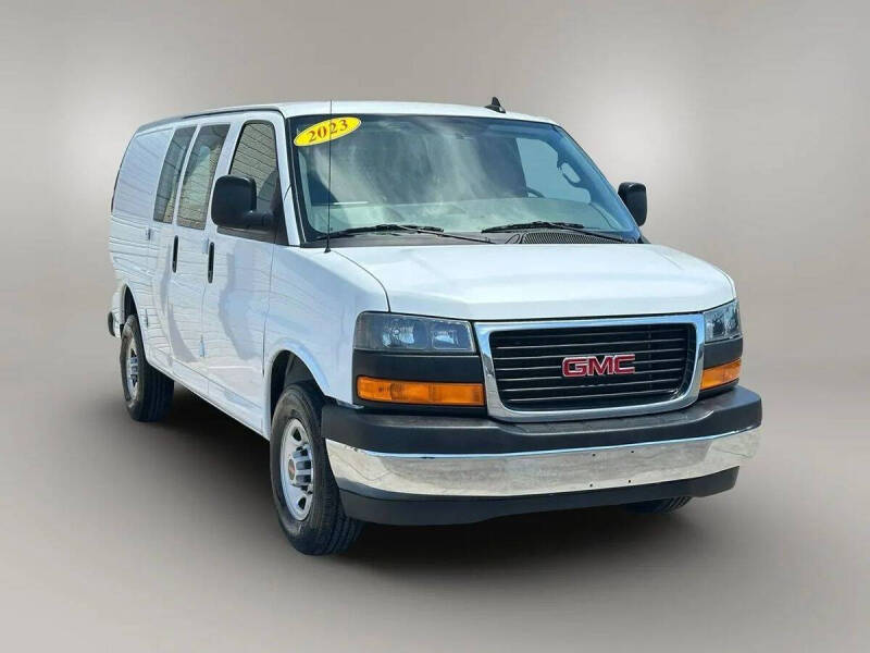 2023 GMC Savana 2500