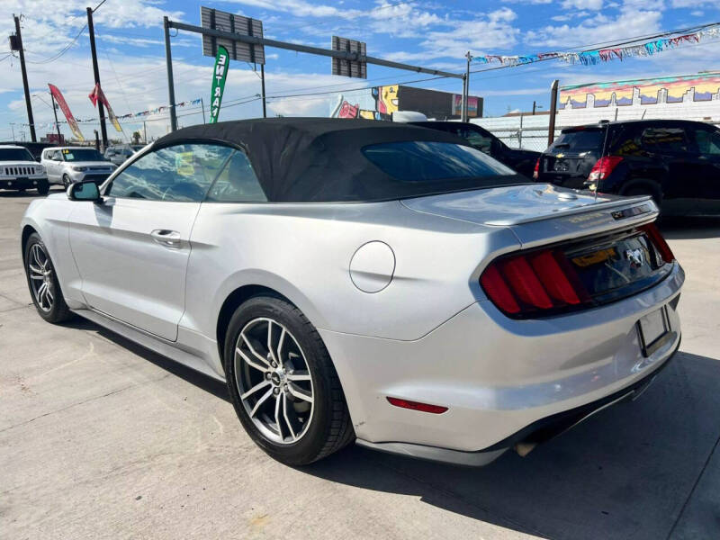 2017 Ford Mustang EcoBoost Premium