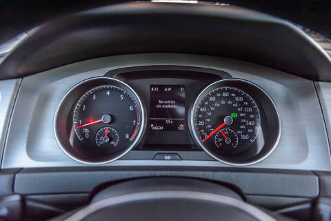 2016 Volkswagen Golf TSI S