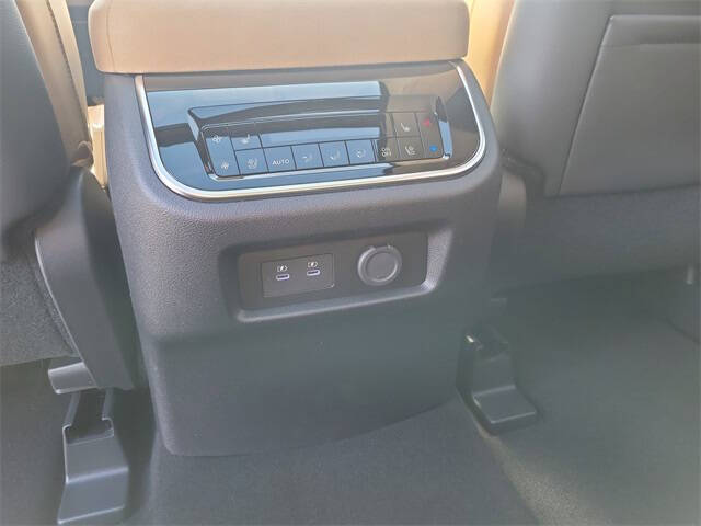 2025 Infiniti QX80 Sensory