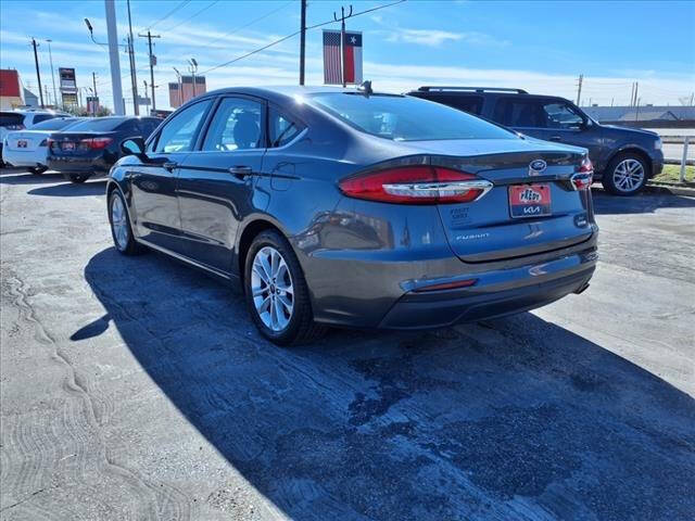 Used 2020 Ford Fusion SE with VIN 3FA6P0HD9LR176942 for sale in Houston, TX