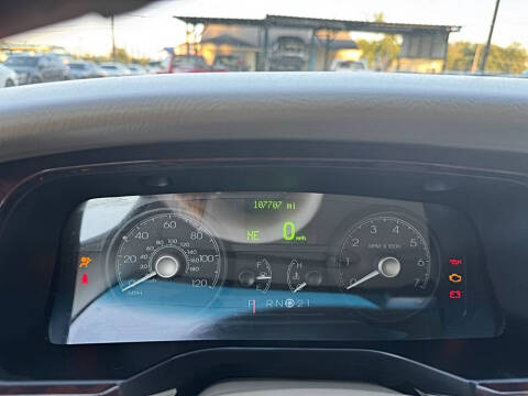 2007 Lincoln Town Car Signature