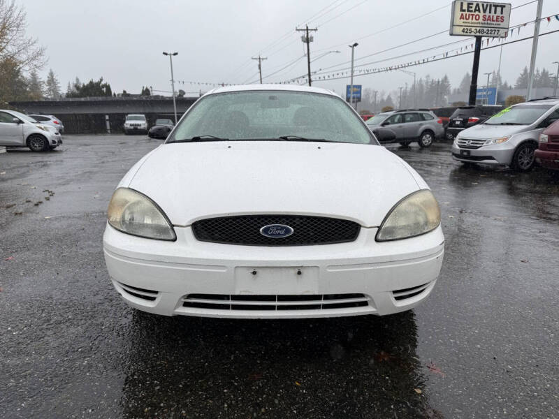 2006 Ford Taurus SE