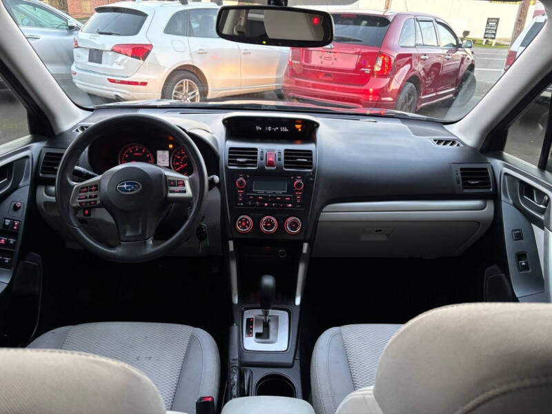 2014 Subaru Forester 2.5i