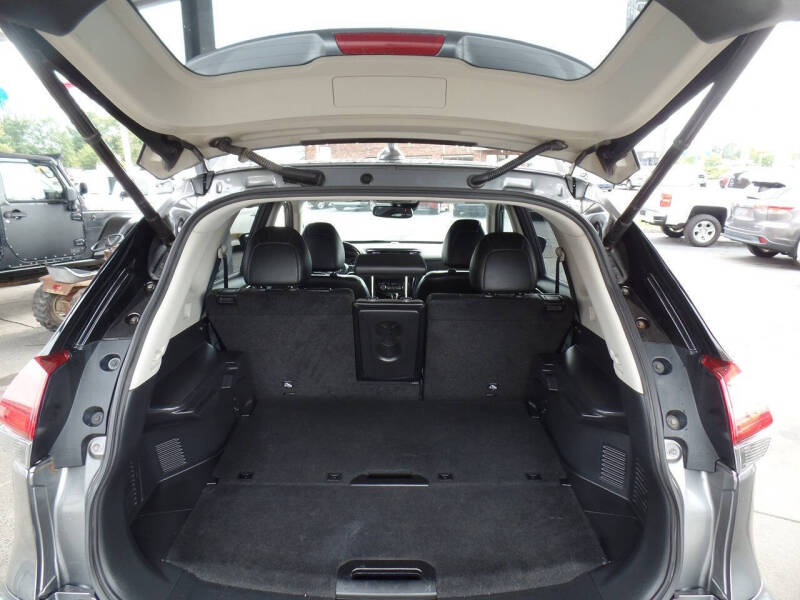 2017 Nissan Rogue SL