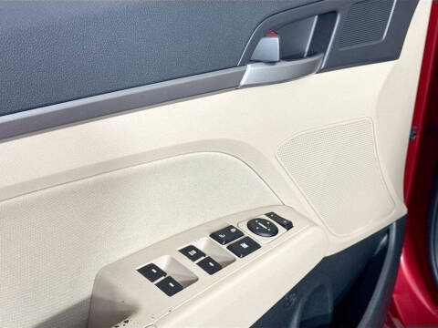 2018 Hyundai Elantra
