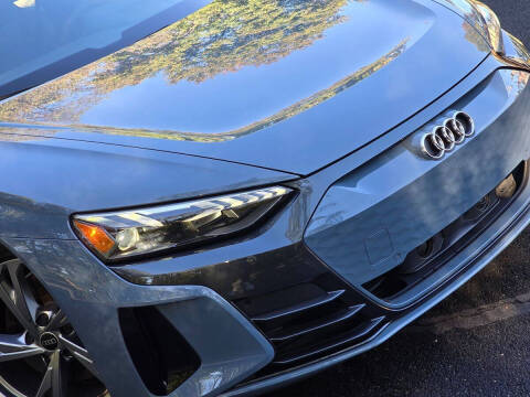 2023 Audi e-tron GT quattro Premium Plus