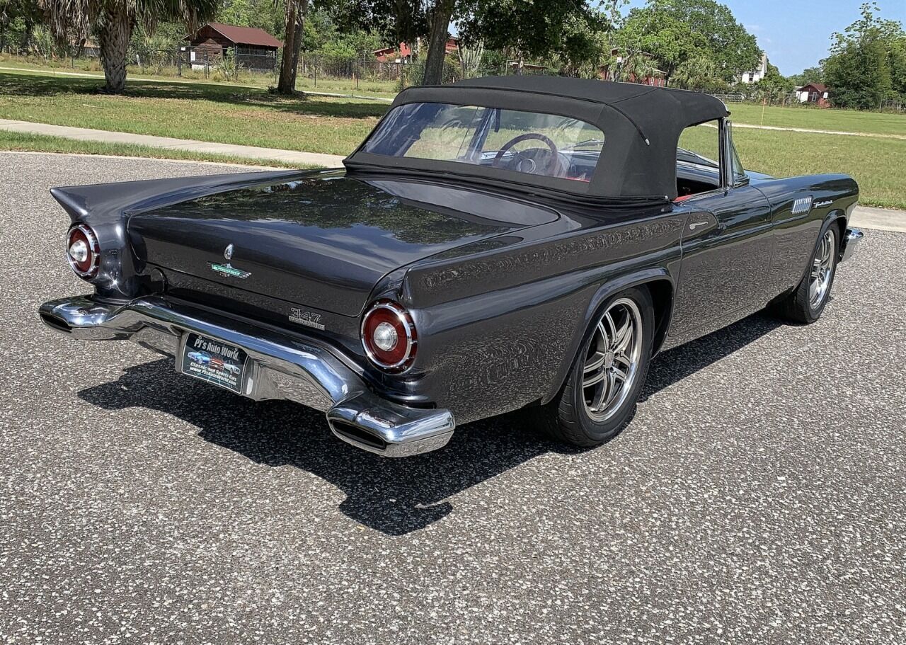 1957 Ford Thunderbird 34