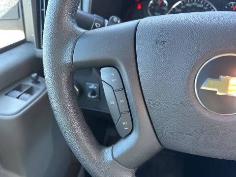 2024 Chevrolet Express 2500