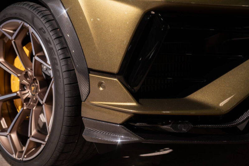 2024 Lamborghini Urus Performante