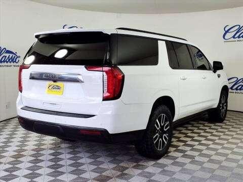 2021 GMC Yukon XL AT4