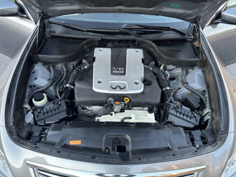 2015 Infiniti Q40