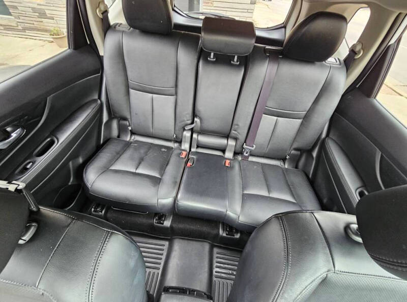 2017 Nissan Rogue SL