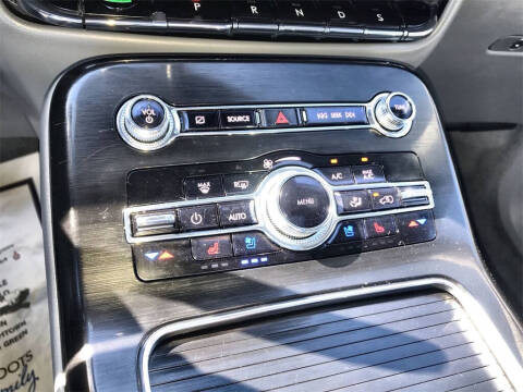 2021 Lincoln Nautilus Reserve