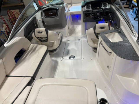 2018 Chaparral 244