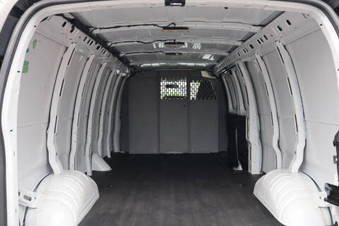2023 GMC Savana 2500