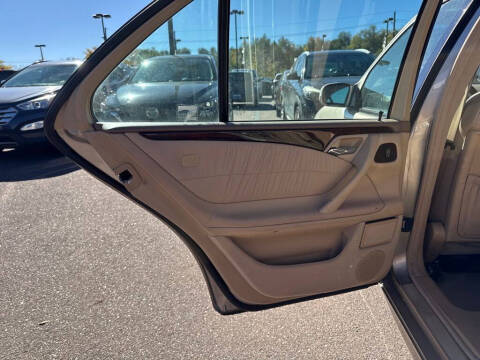 2001 Mercedes-Benz E-Class E 320