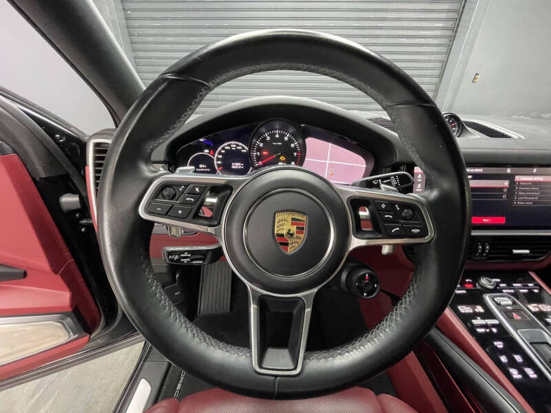 2021 Porsche Cayenne Coupe