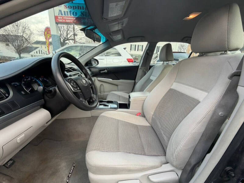 2014 Toyota Camry Hybrid