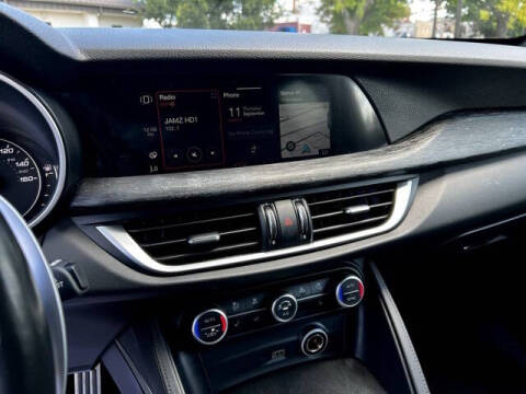 2022 Alfa Romeo Stelvio Sprint