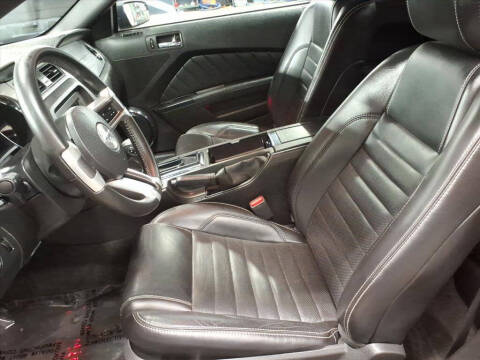 2013 Ford Mustang V6