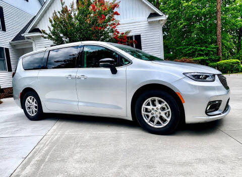 2024 Chrysler Pacifica Touring L