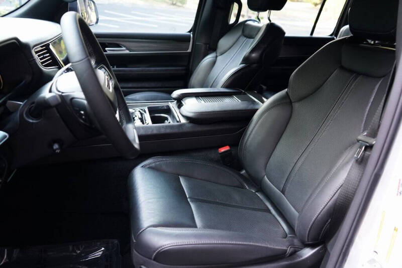 2023 Jeep Wagoneer Series III