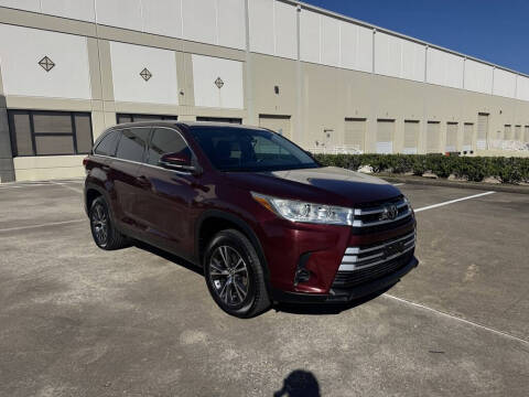 2019 Toyota Highlander LE
