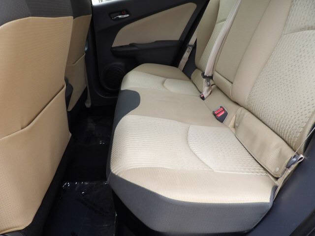 2016 Toyota Prius Three