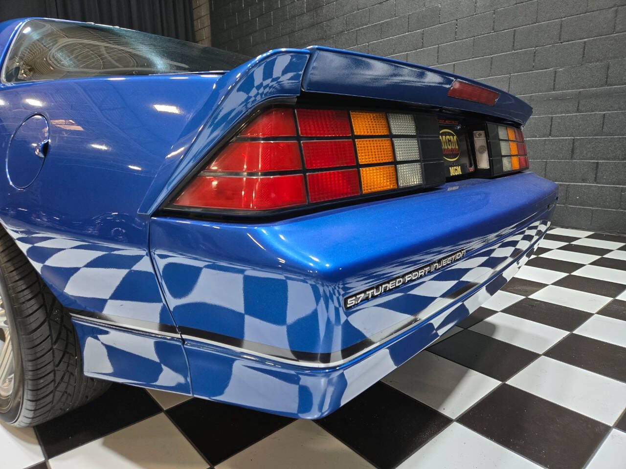 1990 Chevrolet Camaro 24