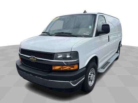 2022 Chevrolet Express for sale at Strosnider Chevrolet in Hopewell VA