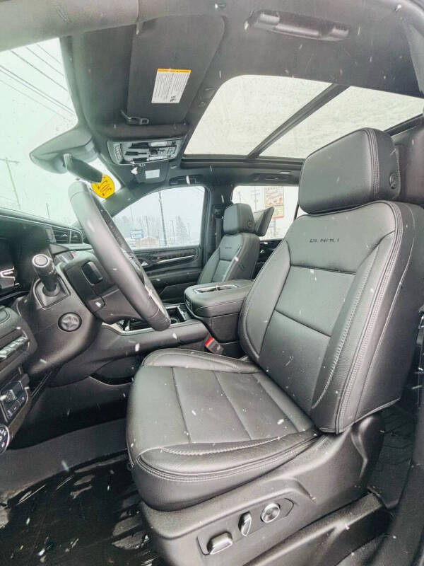 2023 GMC Yukon XL Denali