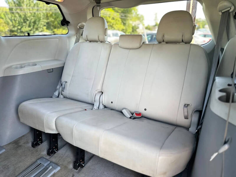 2013 Toyota Sienna