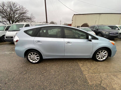 2012 Toyota Prius v Five