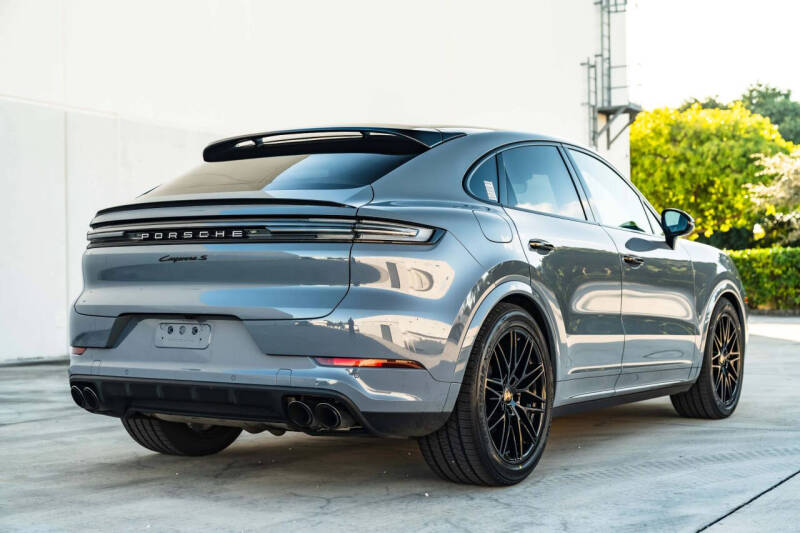 2024 Porsche Cayenne S Coupe