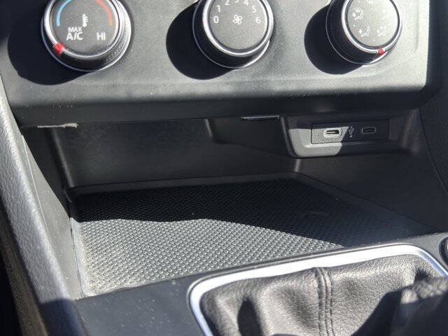 2021 Volkswagen Jetta R-Line