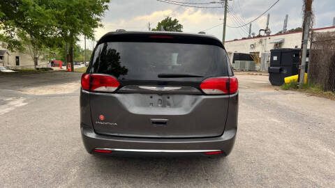 2018 Chrysler Pacifica Touring L