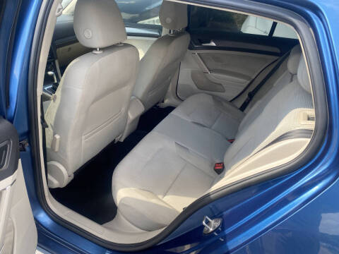 2018 Volkswagen Golf TSI S