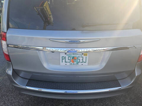 2016 Chrysler Town and Country Touring