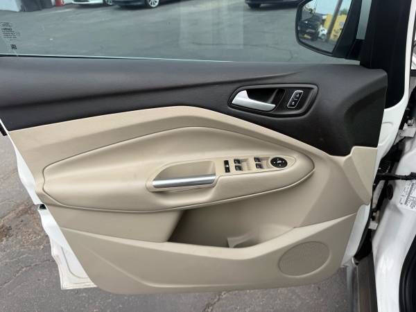 2015 Ford C-Max Energi SEL - Photo 9