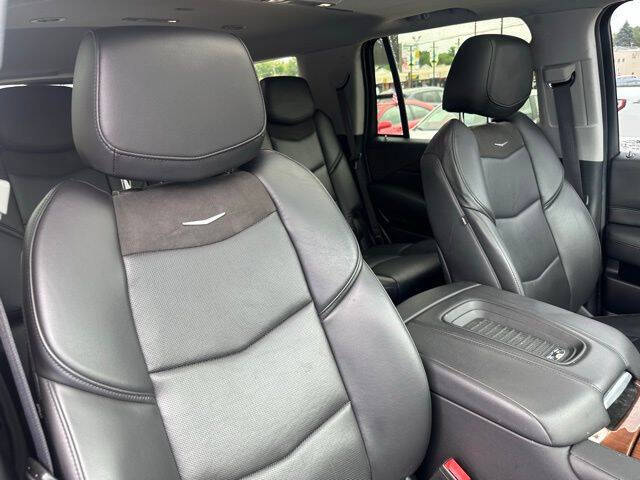 2020 Cadillac Escalade Luxury