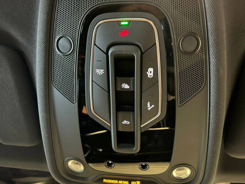 2022 Audi SQ8 4.0T quattro Prestige