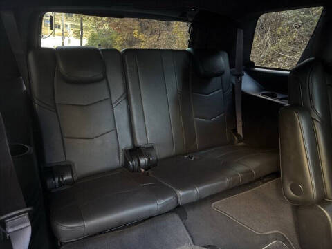 2016 Cadillac Escalade Platinum