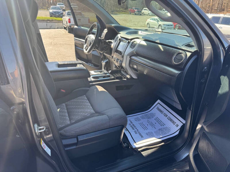 2019 Toyota Tundra SR5 - Photo 14