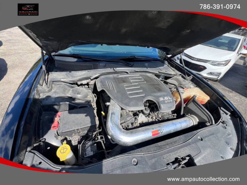 2016 Dodge Charger SXT