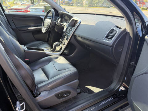 2015 Volvo XC60 T5 Drive-E Premier Plus