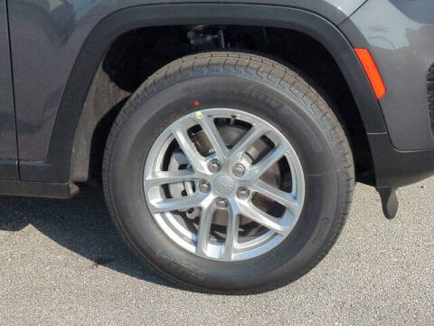 2025 Jeep Grand Cherokee Laredo X